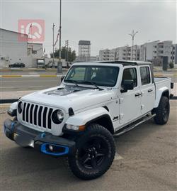 جيب جلاديتور